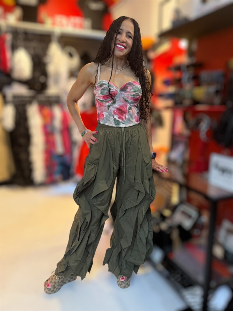 Ruffled Joggers w/ pockets - Image 4