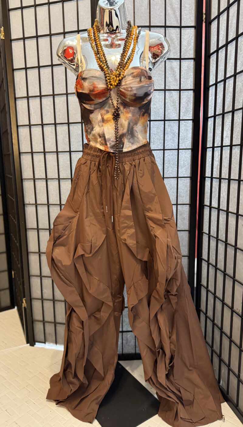Ruffled Joggers w/ pockets - Image 3