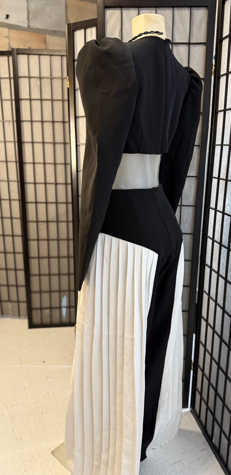 Black and White Pleated Jumpsuit - Image 4